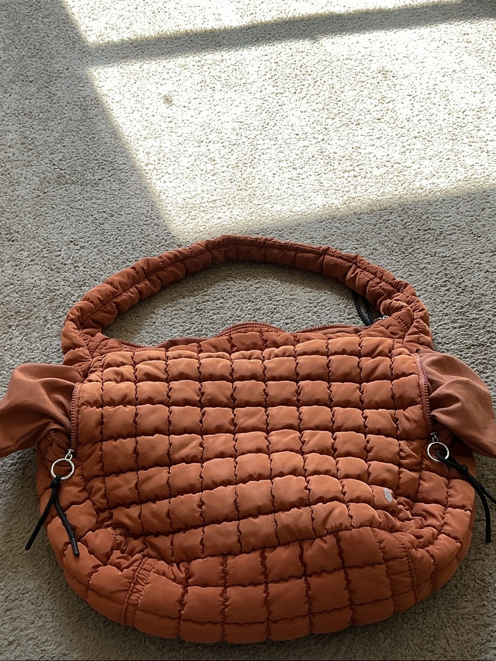 Free peopleQuilted Puffer Shoulder Bag and pouch set in Rust - Picture 2 of 5
